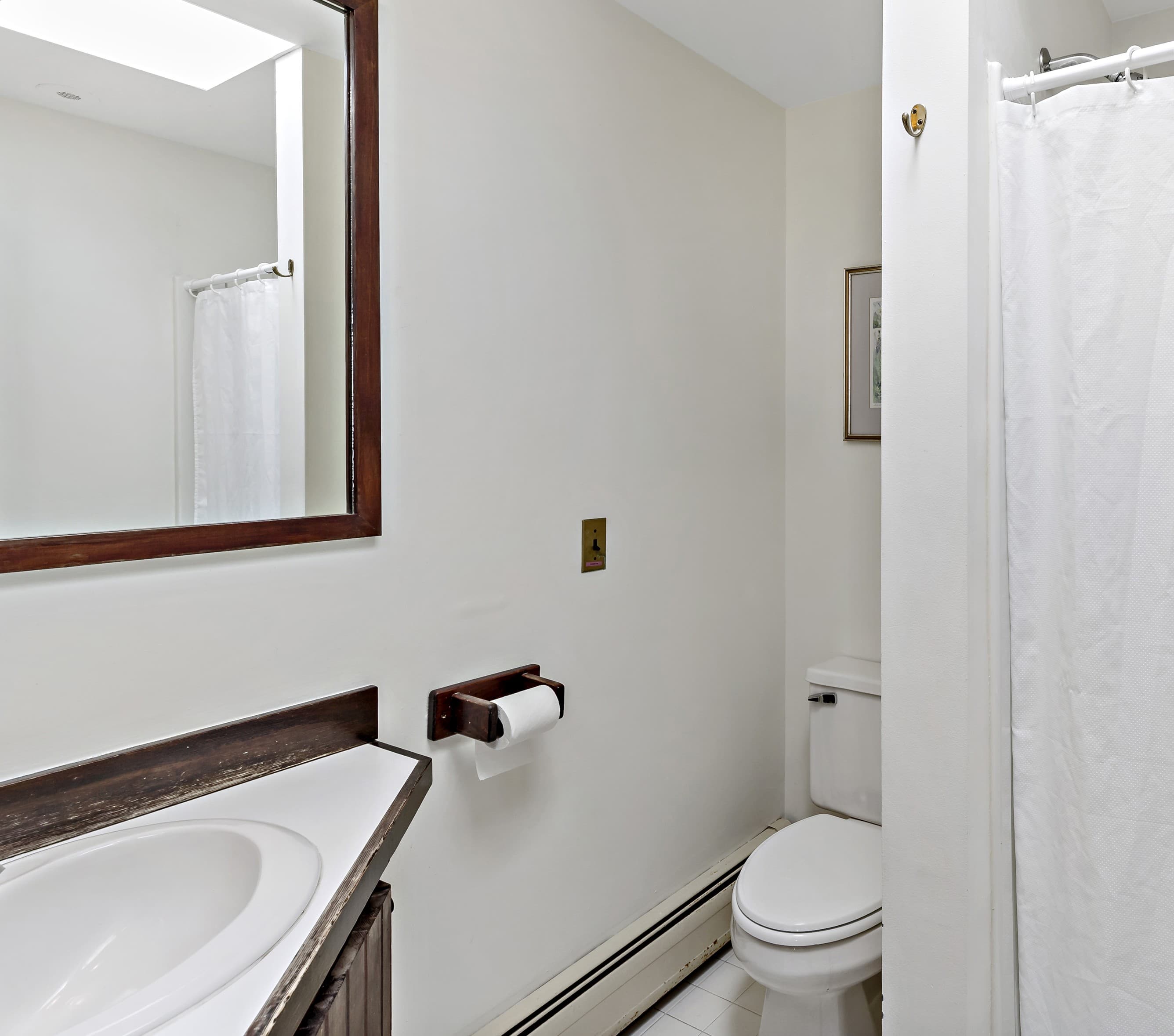 Sunset Room bath with walk-in shower