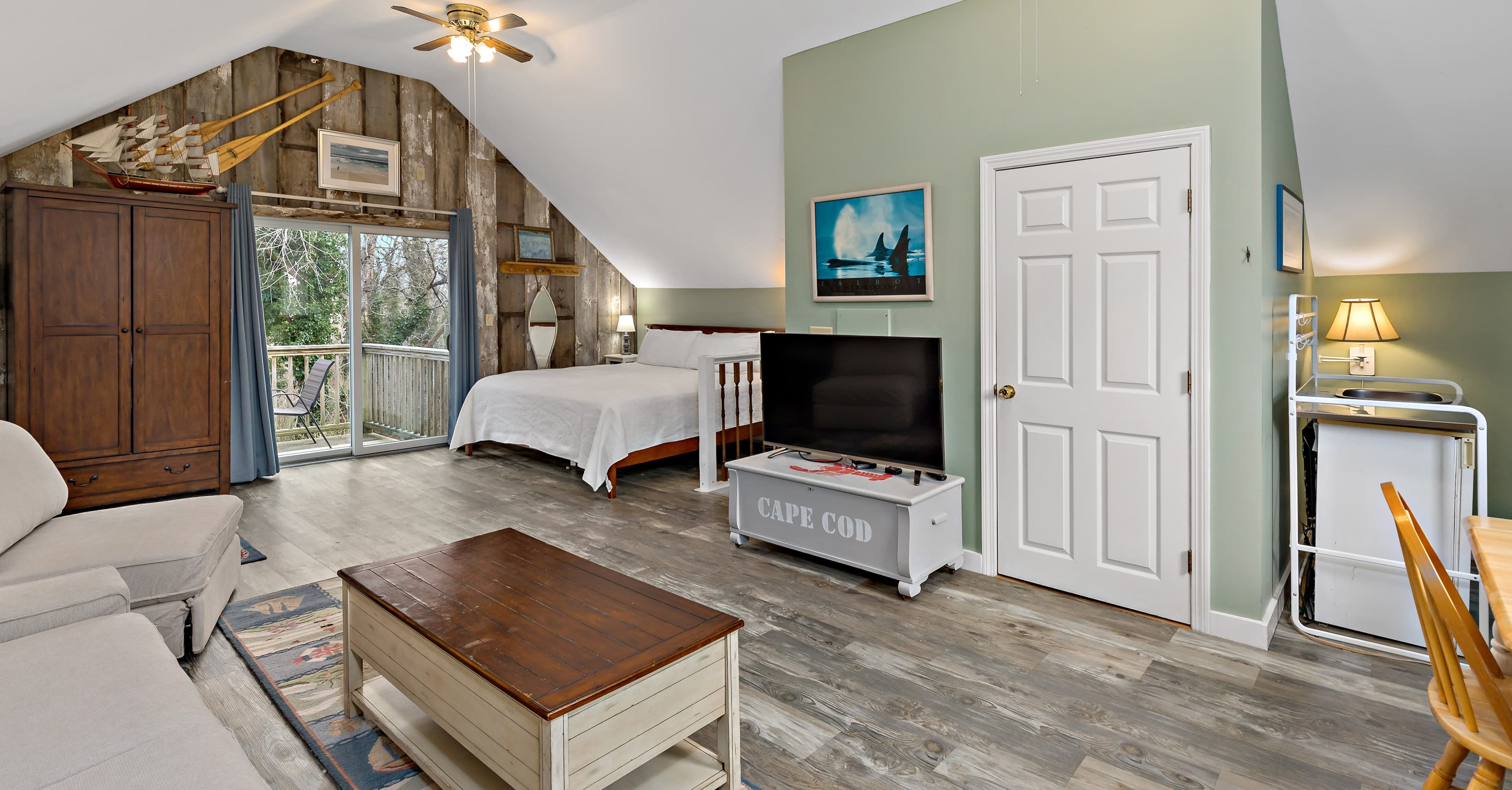 Sail Loft Suite